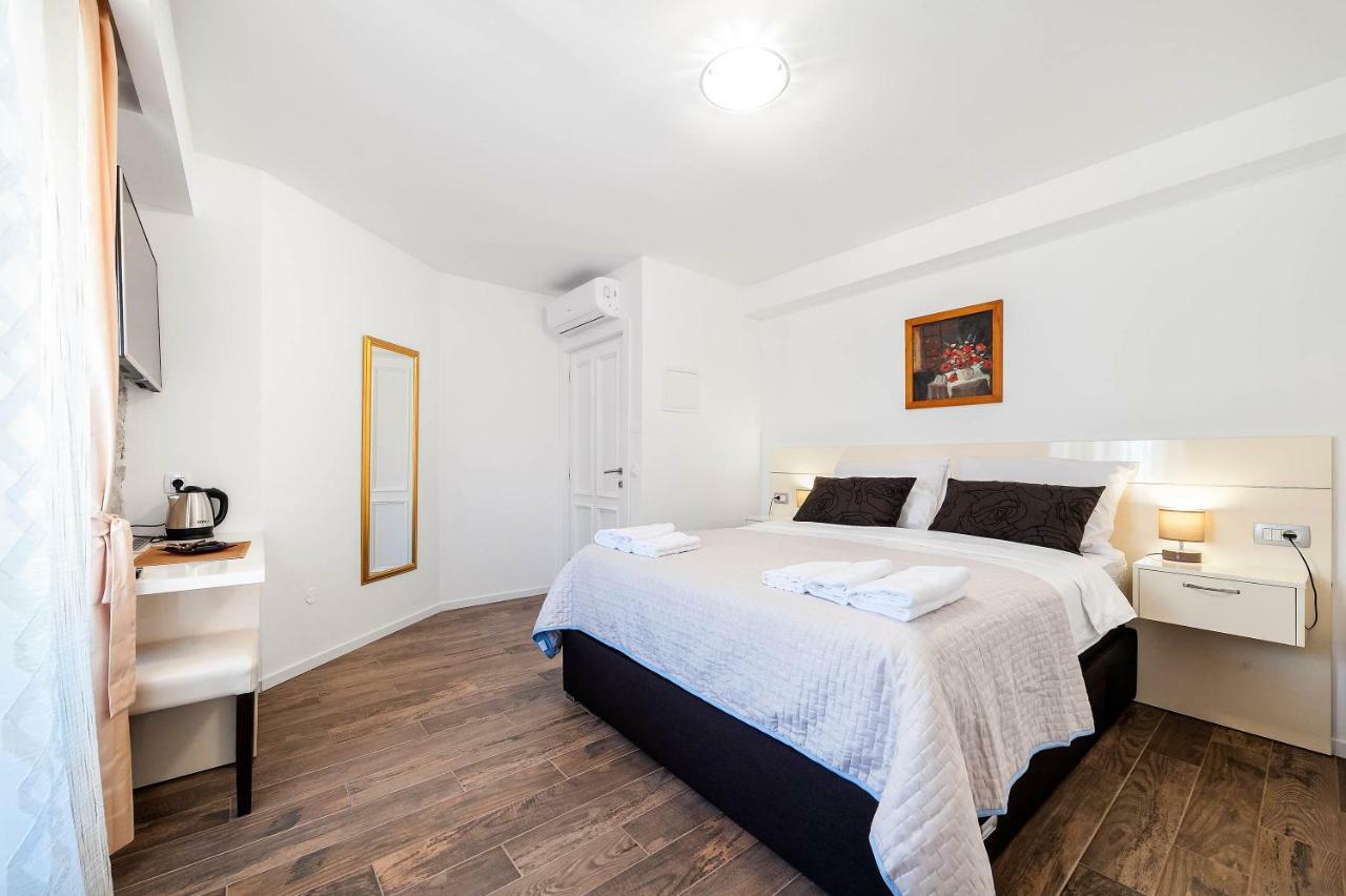 Apartments Palace Rialto 시베니크 외부 사진
